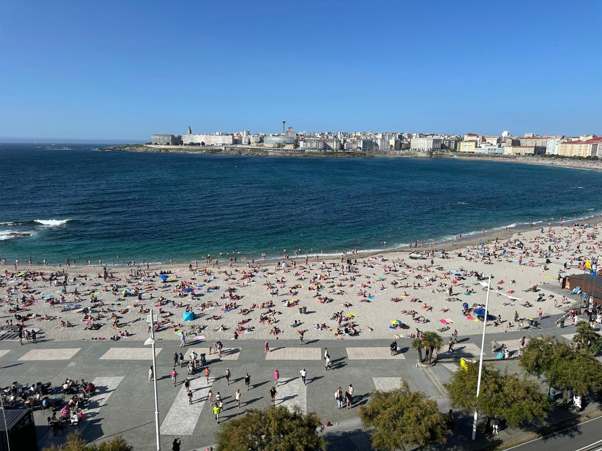 Apartament Piso Con Vistas A La Playa De Riazor A Coruña Zewnętrze zdjęcie
